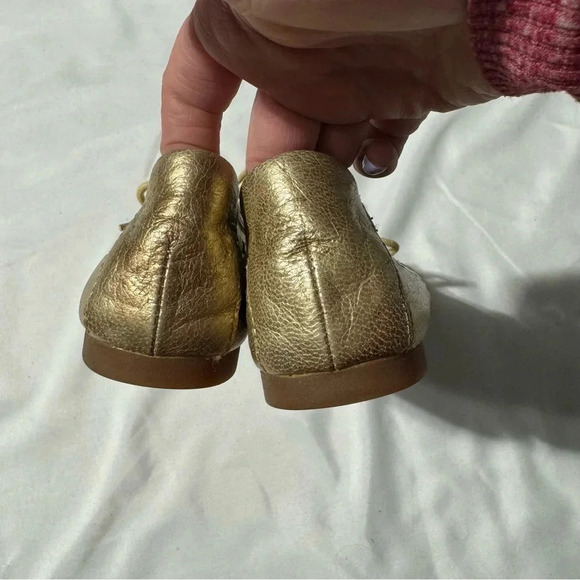 Born Handcrafted Loafers  Leather Gold Comfortable Size 5 1/2 - Picture 4 of 10